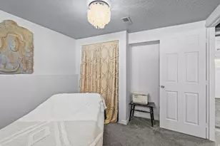 7282 S 2700 W, West Jordan, UT 84084 - Photo 37