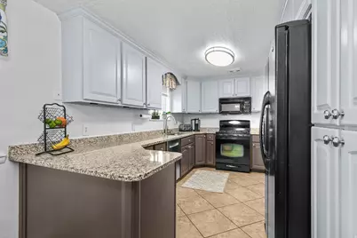 7282 S 2700 W, West Jordan, UT 84084 - Photo 21