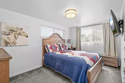 7282 S 2700 W, West Jordan, UT 84084 - Photo 31