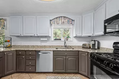 7282 S 2700 W, West Jordan, UT 84084 - Photo 19