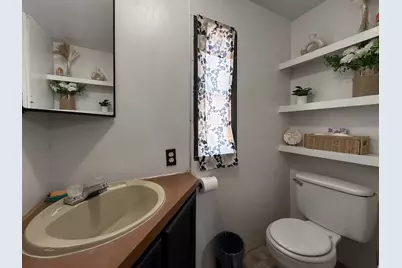 225 W 200 N #7, Huntington, UT 84528 - Photo 9