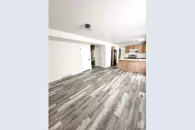 705 N 310 E, Tooele, UT 84074 - Photo 23