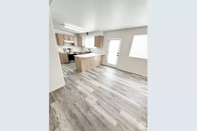 705 N 310 E, Tooele, UT 84074 - Photo 31