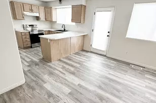 705 N 310 E, Tooele, UT 84074 - Photo 31