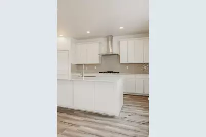 2225 E Granite Ln N, Eagle Mountain, UT 84005 - Photo 9