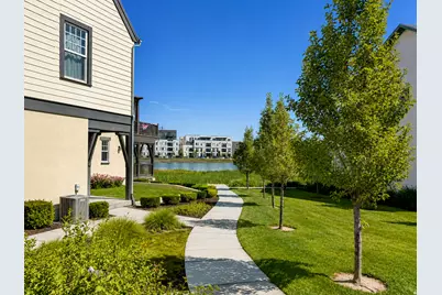 10561 S Boathouse Cir, South Jordan, UT 84095 - Photo 15