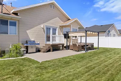 1295 Bridgeview Dr, Layton, UT 84041 - Photo 33