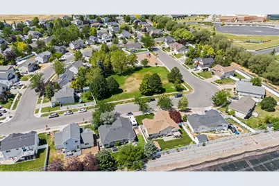 1295 Bridgeview Dr, Layton, UT 84041 - Photo 45