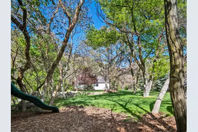 6069 S 2900 E, Uintah, UT 84403 - Photo 13
