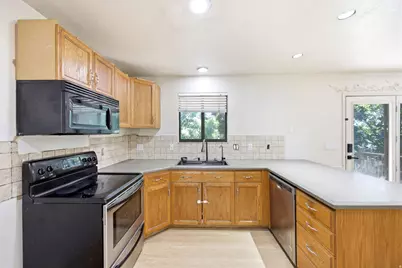 739 E 1900 N, North Ogden, UT 84414 - Photo 9
