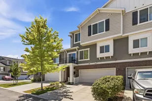 11954 S Forester Peak Pl W, Herriman, UT 84096 - Photo 3