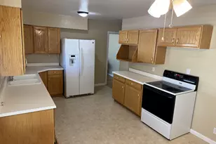 260 N 100 W, Panguitch, UT 84759 - Photo 9