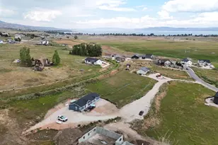 189 E Froghair Cir, Garden City, UT 84028 - Photo 5