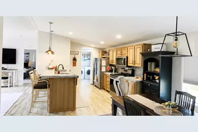 189 E Froghair Cir, Garden City, UT 84028 - Photo 9