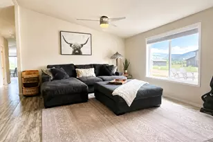 189 E Froghair Cir, Garden City, UT 84028 - Photo 19