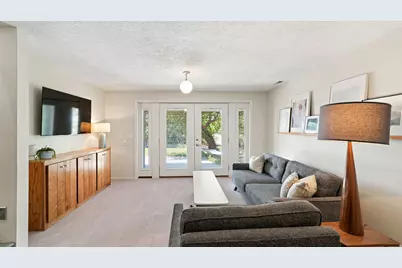 754 S Woodland Hills Dr E, Bountiful, UT 84010 - Photo 21