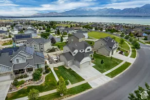 172 W Stillwater Dr, Saratoga Springs, UT 84045 - Photo 3