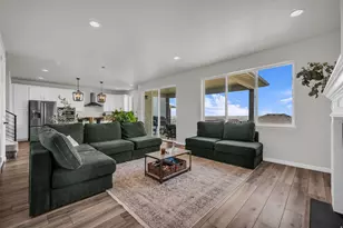 171 E Edgecrest Ln N, North Salt Lake, UT 84054 - Photo 13