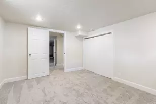 81 S 700 E, Bountiful, UT 84010 - Photo 35