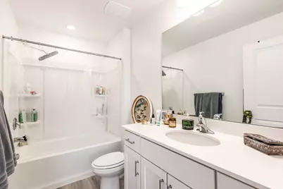 1084 E Seaside St N, Saratoga Springs, UT 84045 - Photo 9
