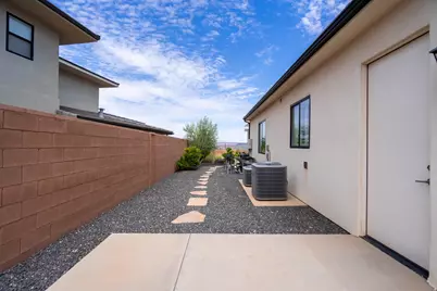 3166 S Tallow Tree Dr, Saint George, UT 84790 - Photo 29