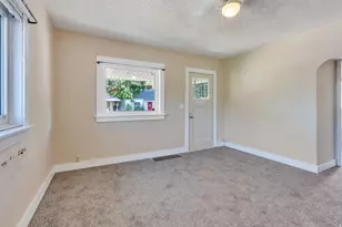 823 Kershaw St, Ogden, UT 84403 - Photo 3