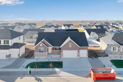 8645 N Halloran Ct #1323, Lake Point, UT 84074 - Photo 3