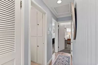2337 S Country Club Cir E, Salt Lake City, UT 84109 - Photo 7