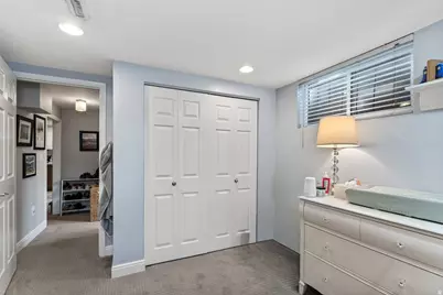 2337 S Country Club Cir E, Salt Lake City, UT 84109 - Photo 31