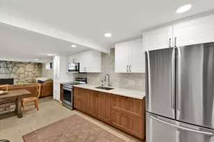 2337 S Country Club Cir E, Salt Lake City, UT 84109 - Photo 33