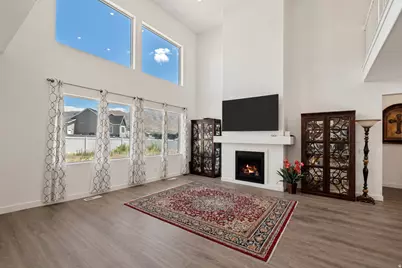 4772 N Topaz Dr, Eagle Mountain, UT 84005 - Photo 5