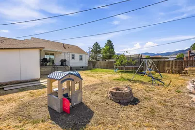 405 N Parkway Ave E, Tooele, UT 84074 - Photo 27