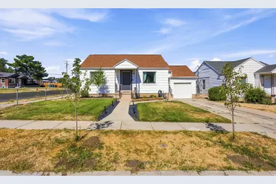 405 N Parkway Ave E, Tooele, UT 84074 - Photo 1