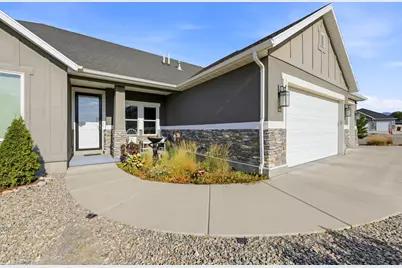 1585 E Ila Cv #208, Lake Point, UT 84074 - Photo 3