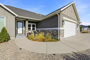 1585 E Ila Cove, Lake Point, UT 84074 - Photo 3