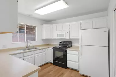 1040 E 900 S #12, Saint George, UT 84790 - Photo 7