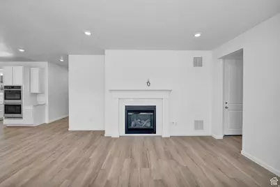 2018 E Burger St #1232, Lake Point, UT 84074 - Photo 9