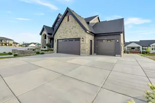 39 N Hayfield Cir, Kaysville, UT 84037 - Photo 11