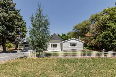 225 W 8800 S, Paradise, UT 84328 - Photo 3