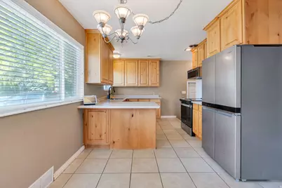 830 W 1850 N, Provo, UT 84604 - Photo 5