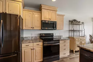 8987 N Cottage Cyn Dr, Cedar Hills, UT 84062 - Photo 11