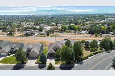 8987 N Cottage Canyon Dr, Cedar Hills, UT 84062 - Photo 47