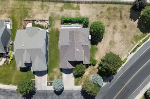 8987 N Cottage Cyn Dr, Cedar Hills, UT 84062 - Photo 45