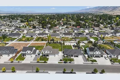 541 E 600 S, Hyrum, UT 84319 - Photo 67
