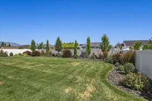 541 E 600 S, Hyrum, UT 84319 - Photo 57