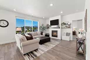541 E 600 S, Hyrum, UT 84319 - Photo 13