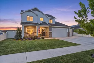 541 E 600 S, Hyrum, UT 84319 - Photo 1