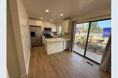 704 S Orchard Dr, Bountiful, UT 84010 - Photo 9