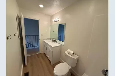 704 S Orchard Dr, Bountiful, UT 84010 - Photo 13