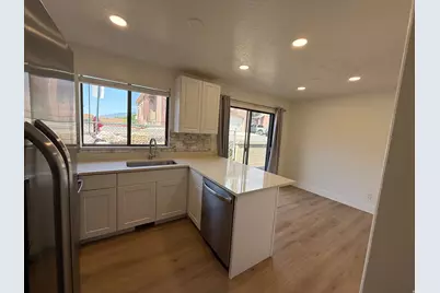 704 S Orchard Dr, Bountiful, UT 84010 - Photo 11